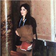 Docente di italiano, greco e latino. Laureata in lettere classiche e filologia moderna